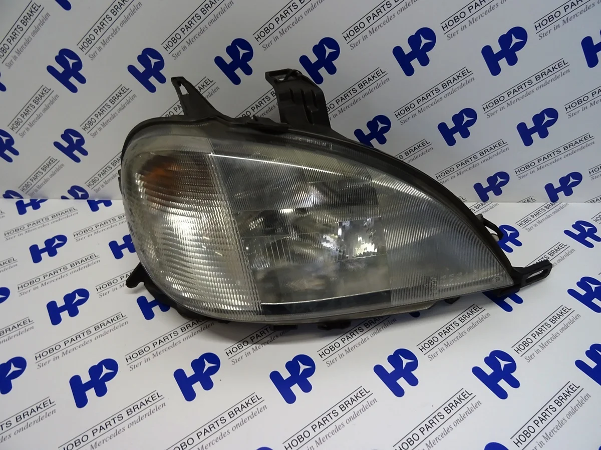Headlight ML-class w163 Right - A 163 820 3861 - A1638203861