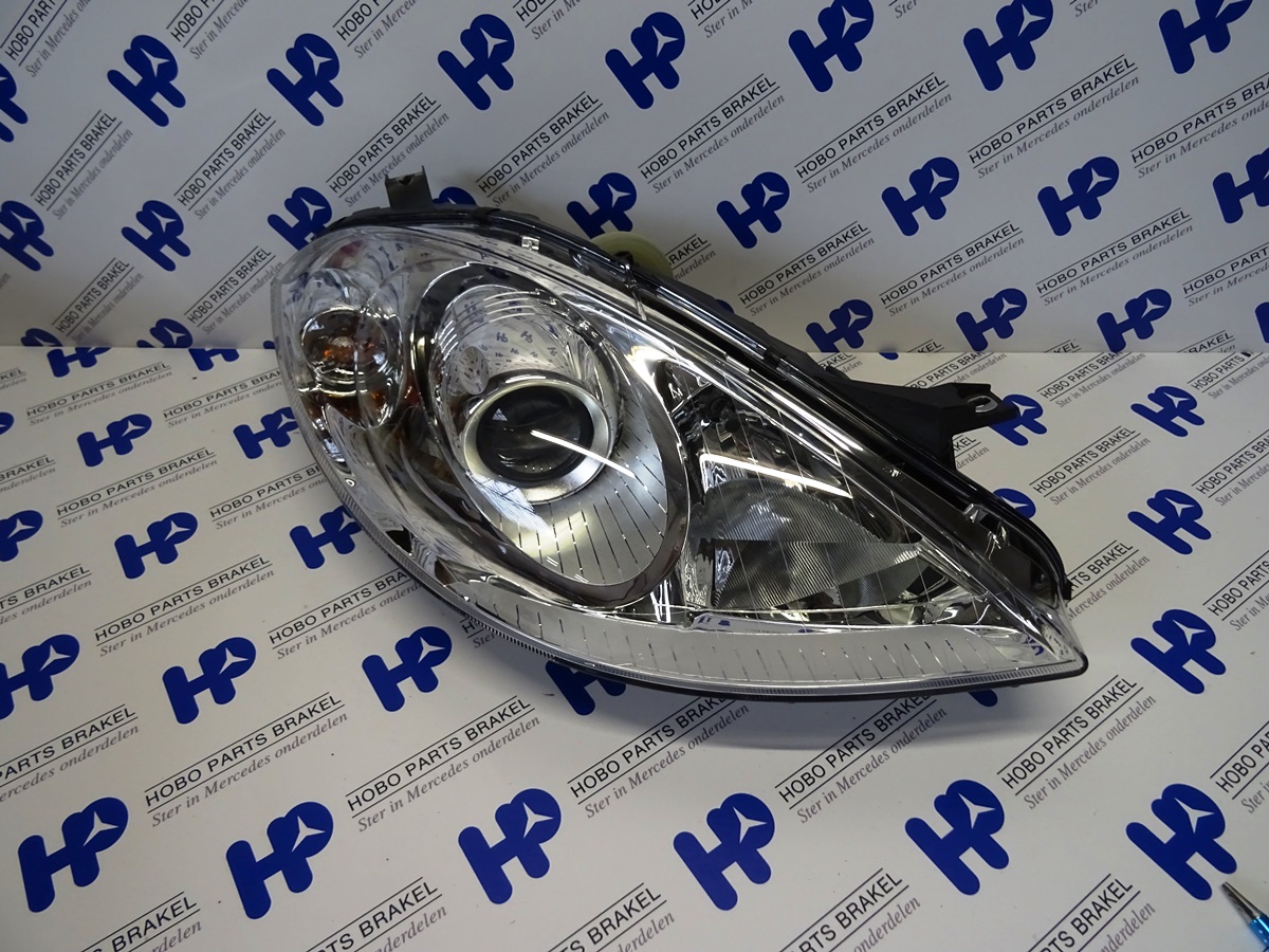 Koplamp A-klasse w169 Avantgarde Rechts (Nieuw)