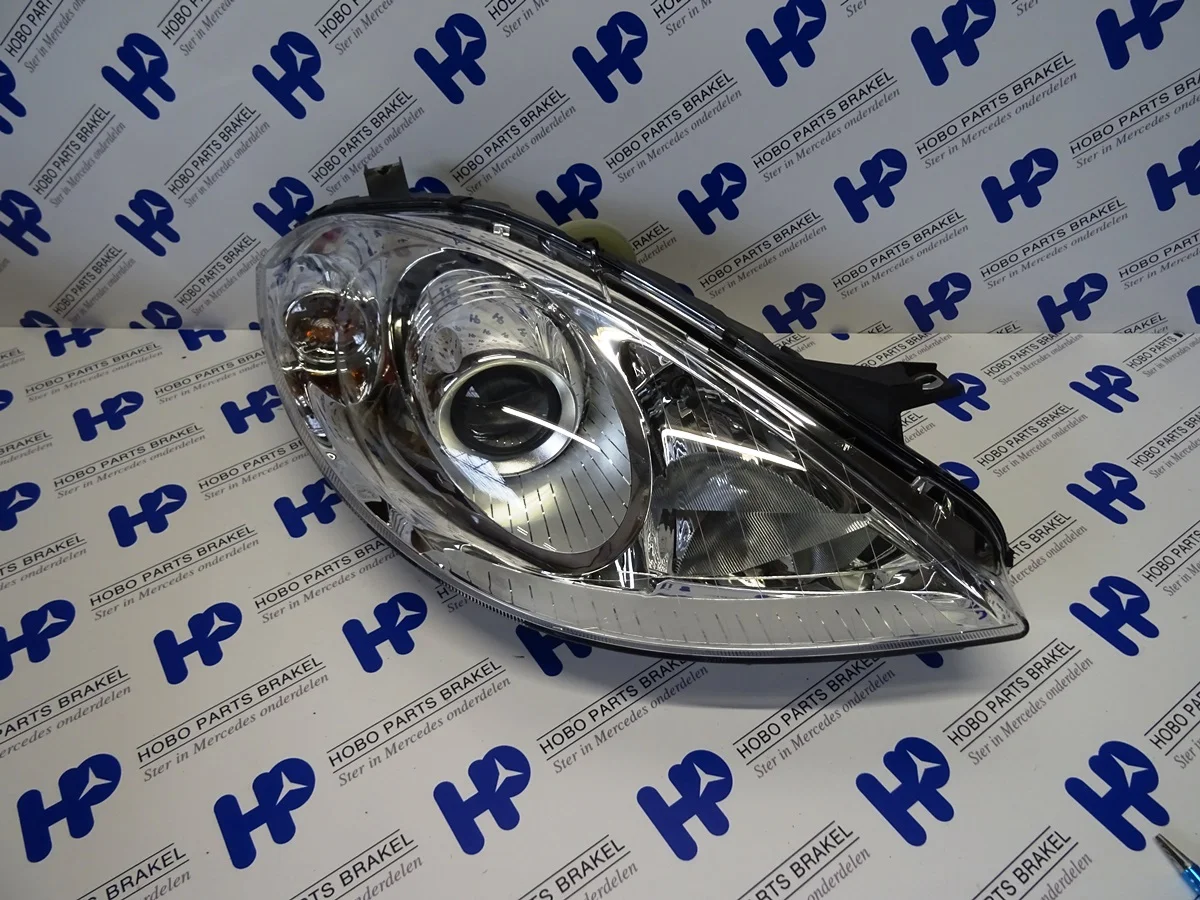 Koplamp A-klasse w169 Avantgarde Rechts (Nieuw)