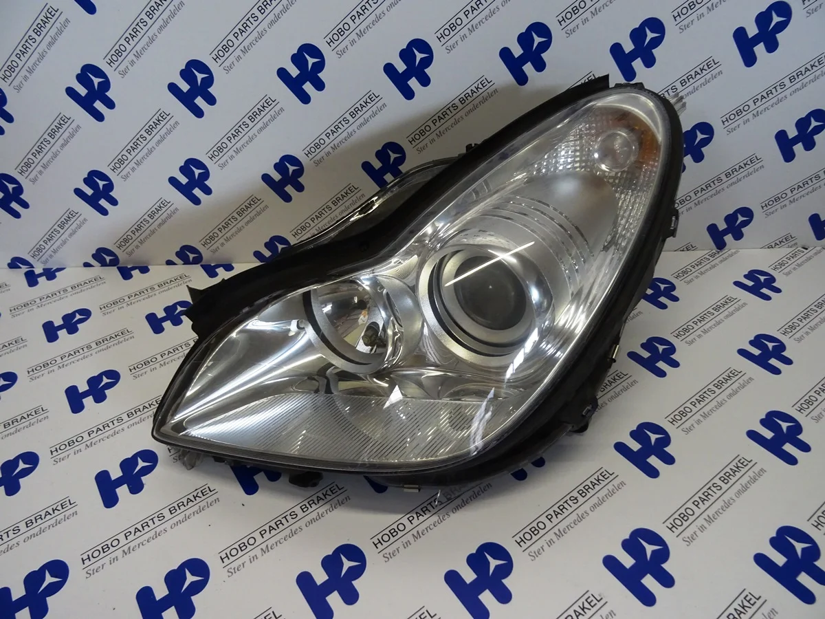 Headlight CLS-class w219 Left - A 219 820 0161 - A2198200161