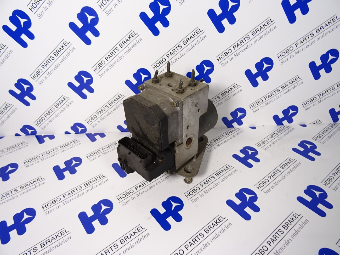 ABS pomp A 000 446 1189