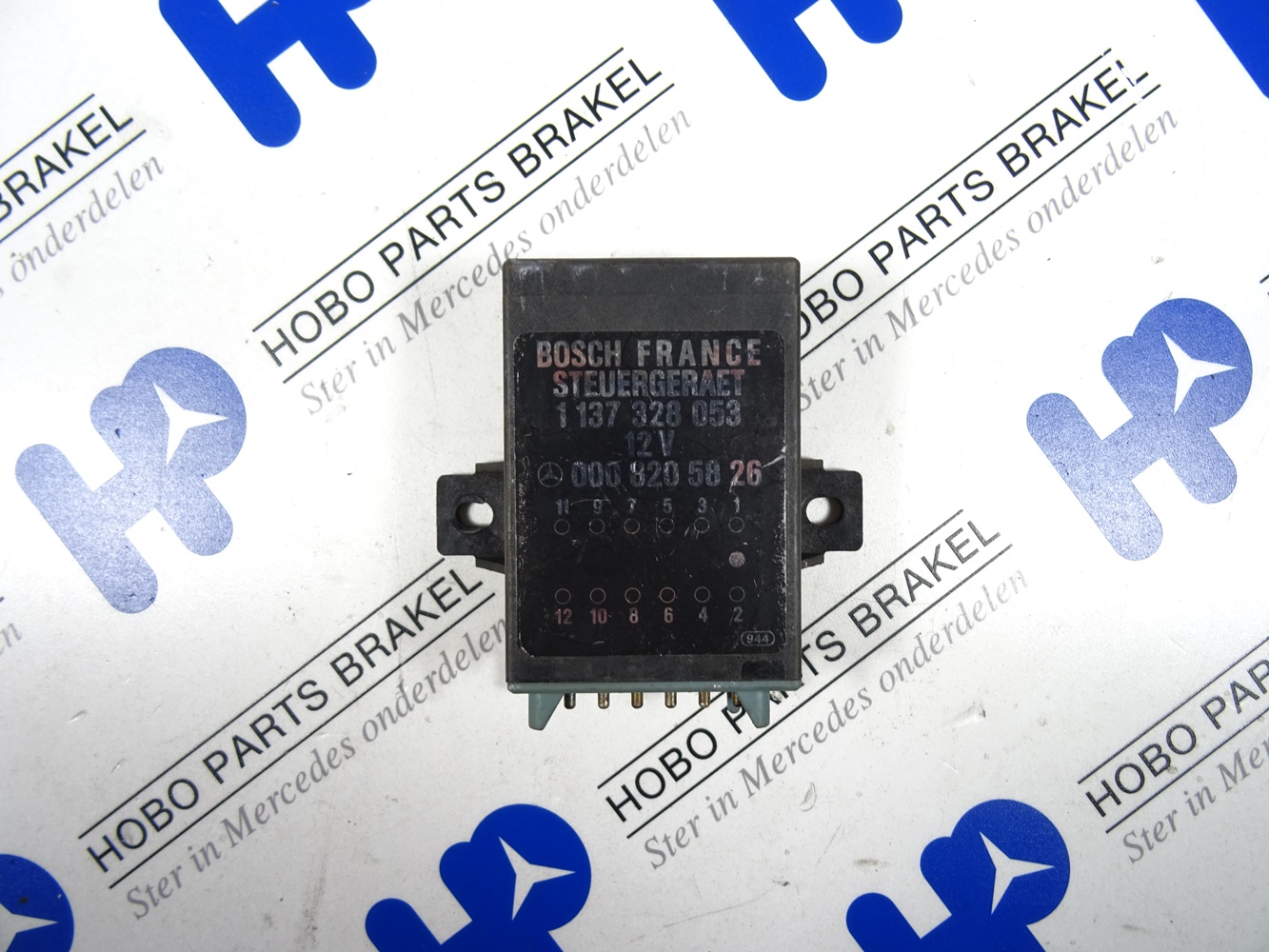 Gordelaanreiker module A 000 820 5826