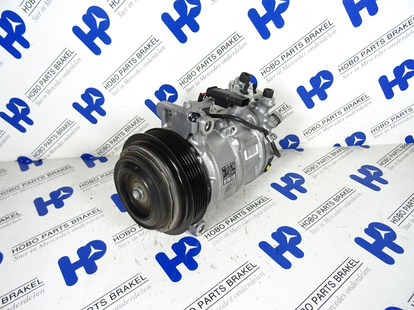 Airco compressor A 000 830 1301 (Als nieuw) - A0008301301 - A0008301301-N