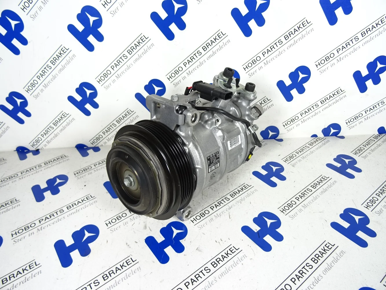 Airco compressor A 000 830 1301 (Als nieuw) - A0008301301 - A0008301301-N