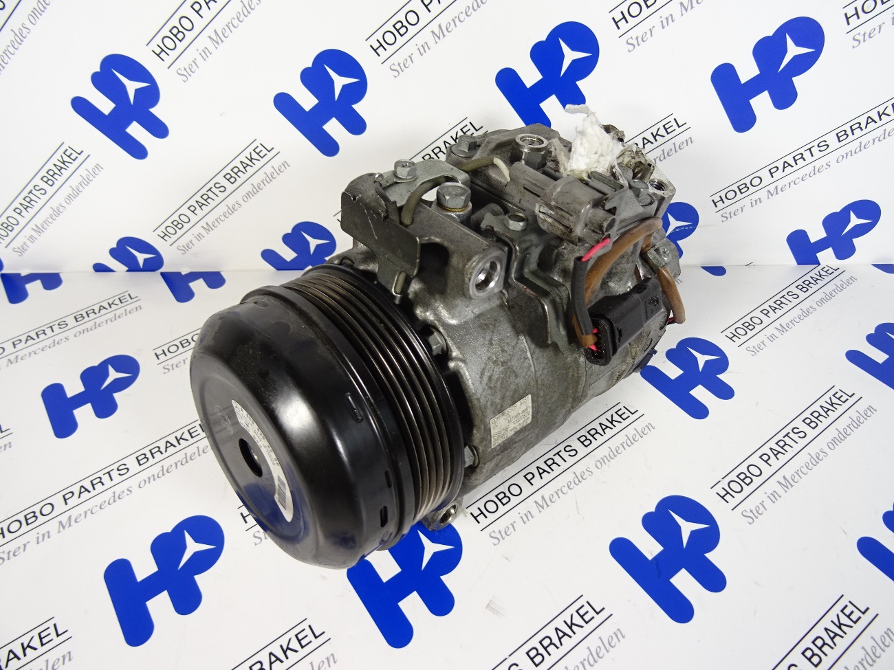 Airco compressor A 000 830 2700