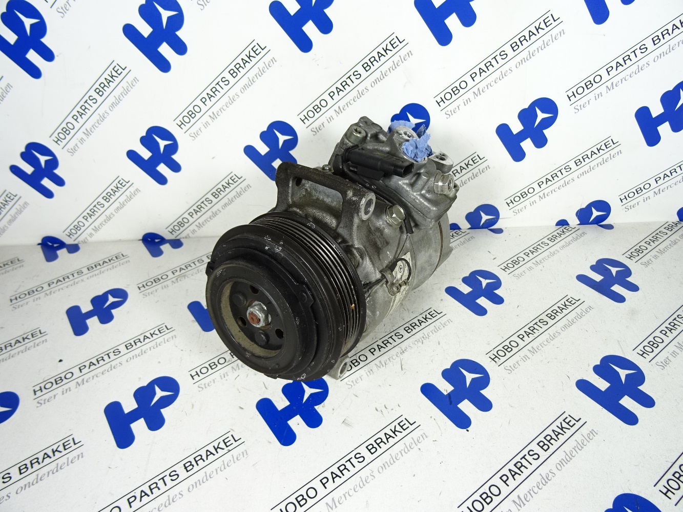 Airco compressor A 000 830 4002 - A0008304002 - A0008304002