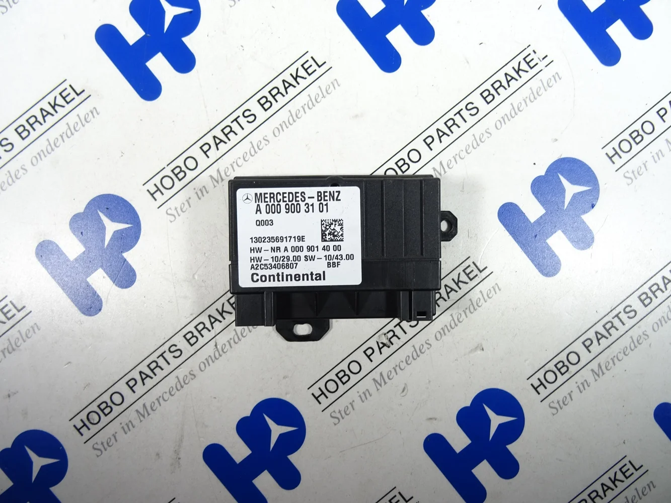 Brandstofpomp module A 000 900 3101