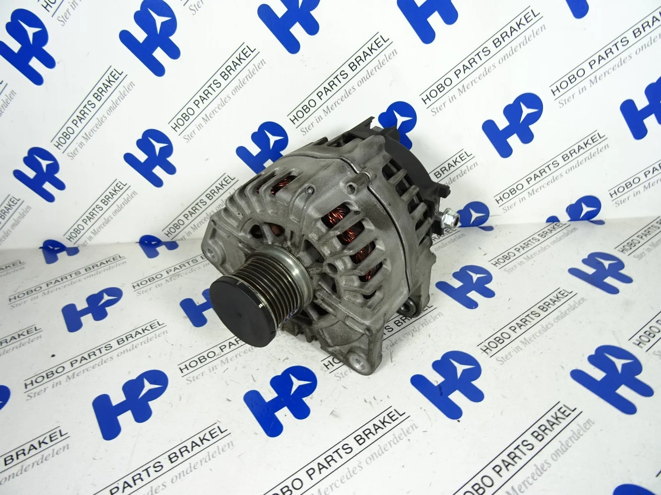 Alternator A 000 906 3701 - 200A - A0009063701 - A0009063701