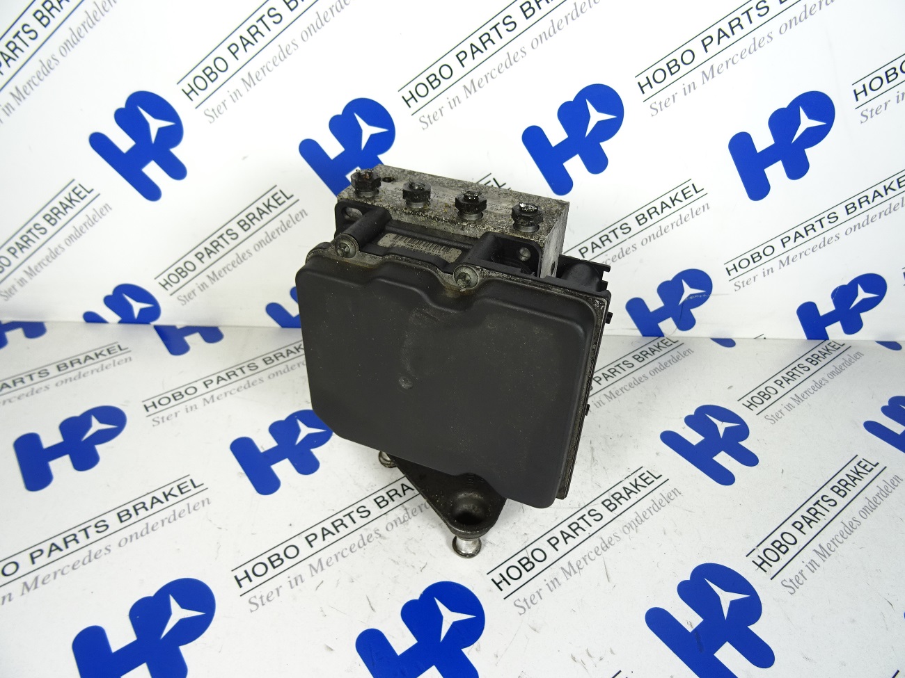 ABS pomp A 001 446 1689
