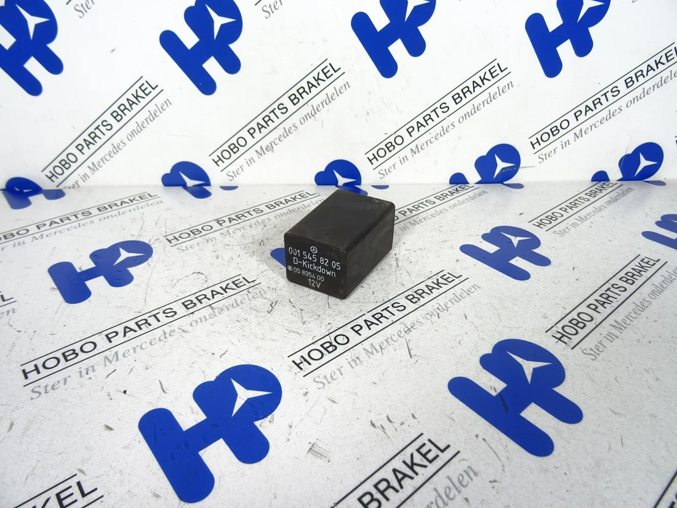 Kickdown relay A 001 545 8205 - A0015458205 - A0015458205