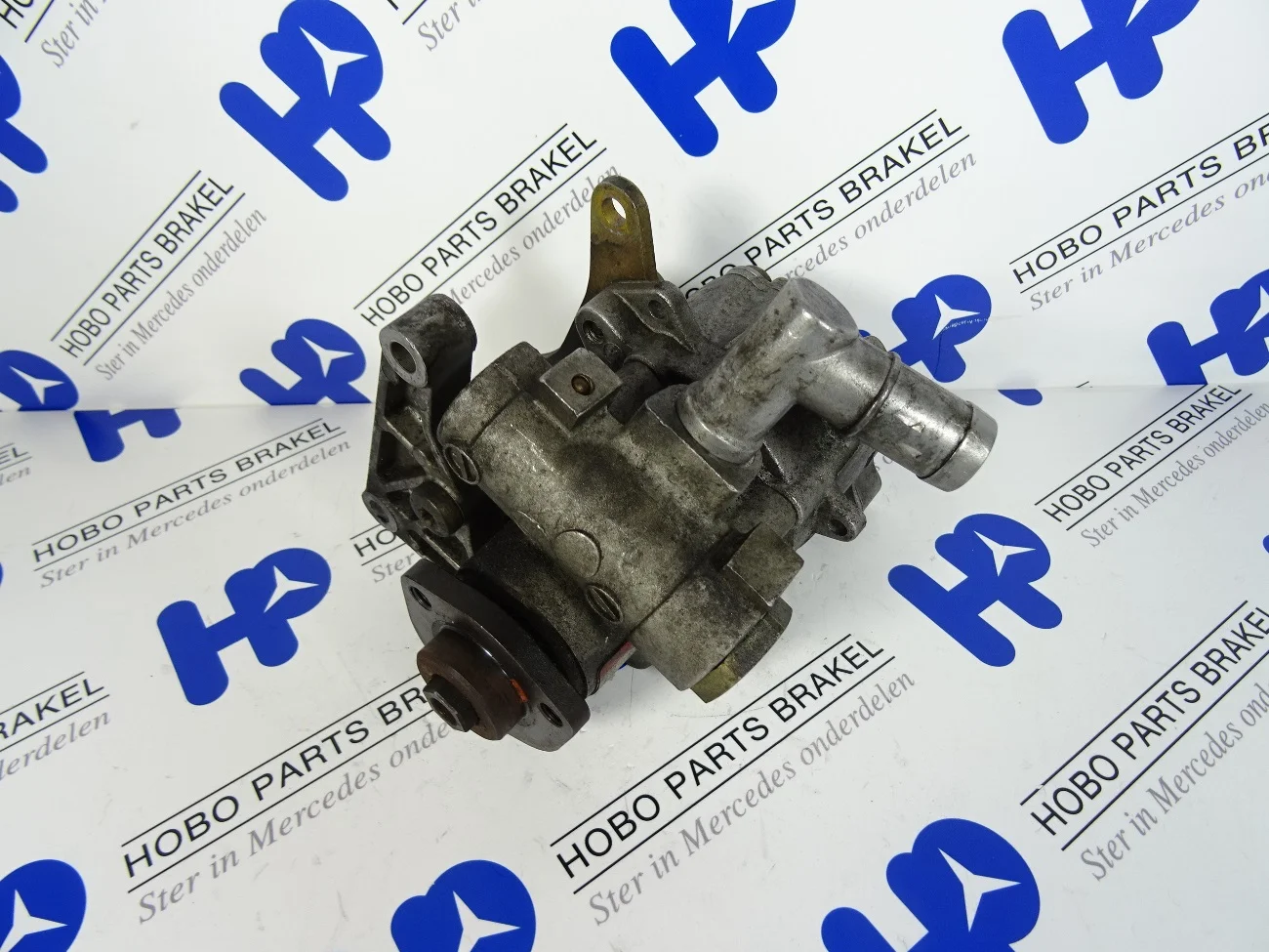 Steering pump A 002 466 1901 - A0024661901 - A0024661901