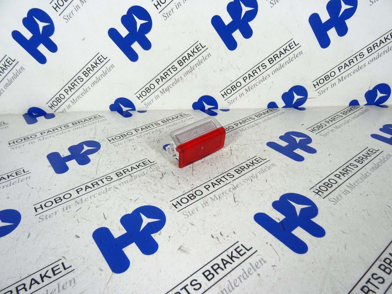 Uitstapverlichting A 002 820 1901