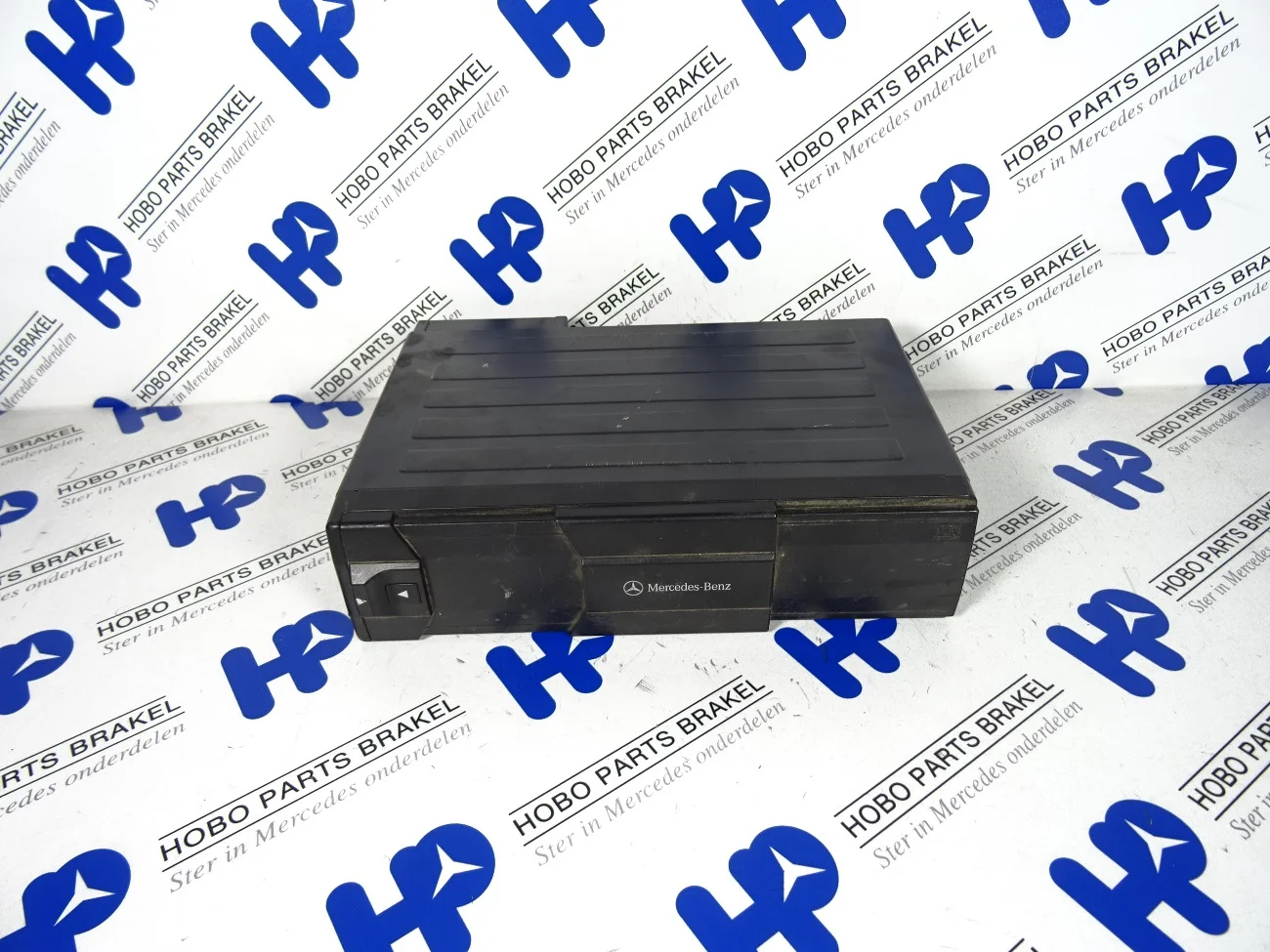 CD changer A 002 820 5989 with magazine - A0028205989 1 - A0028205989