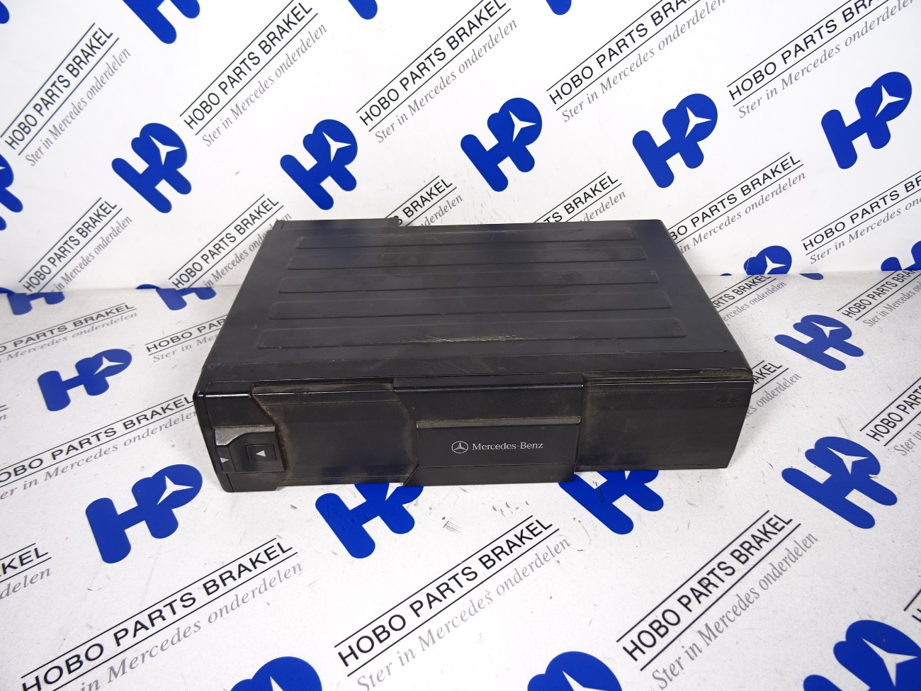 CD-wisselaar A 002 820 5989 zonder magazijn - A0028205989 - A0028205989-1