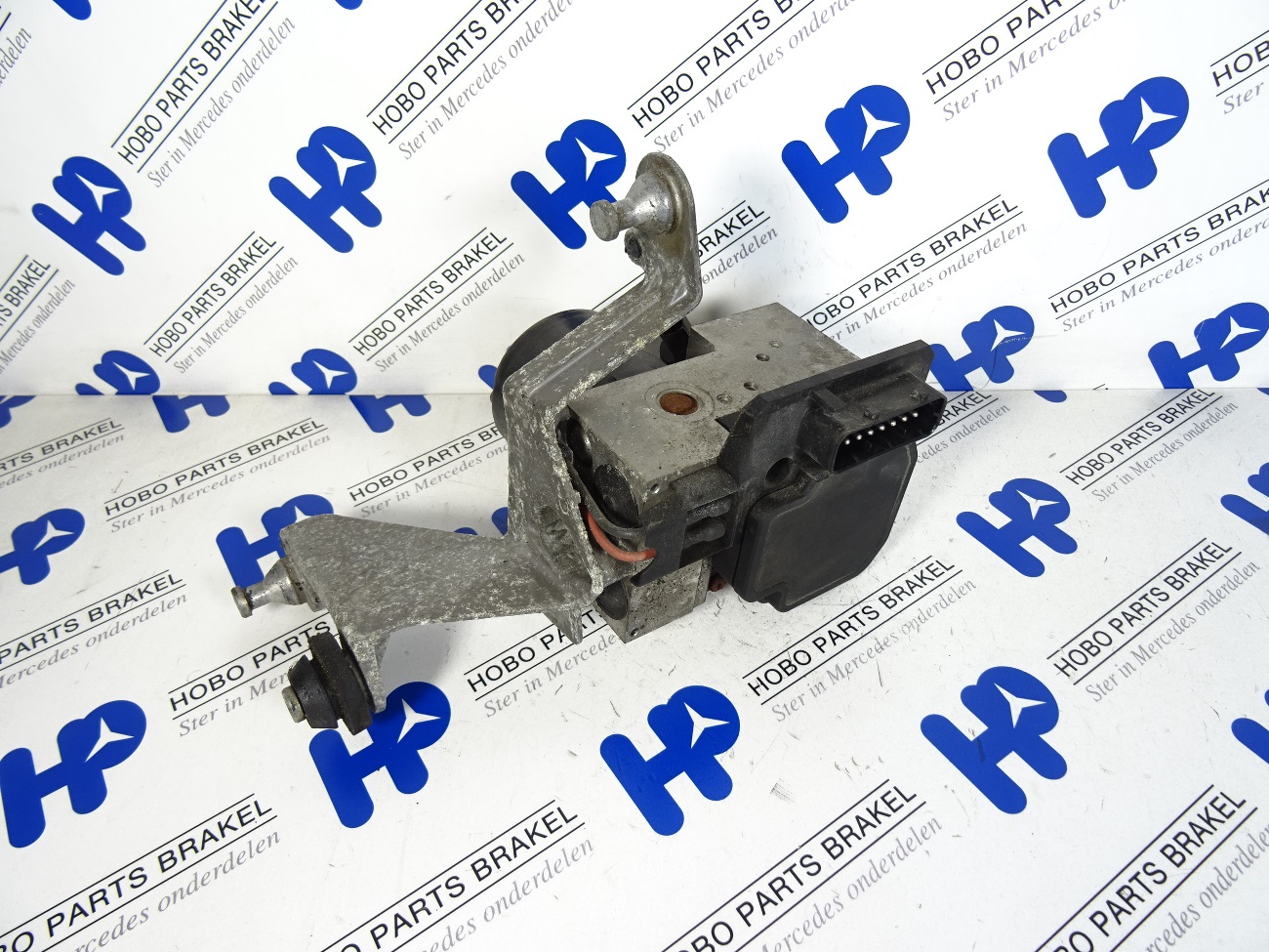 ABS pomp A 003 431 8012