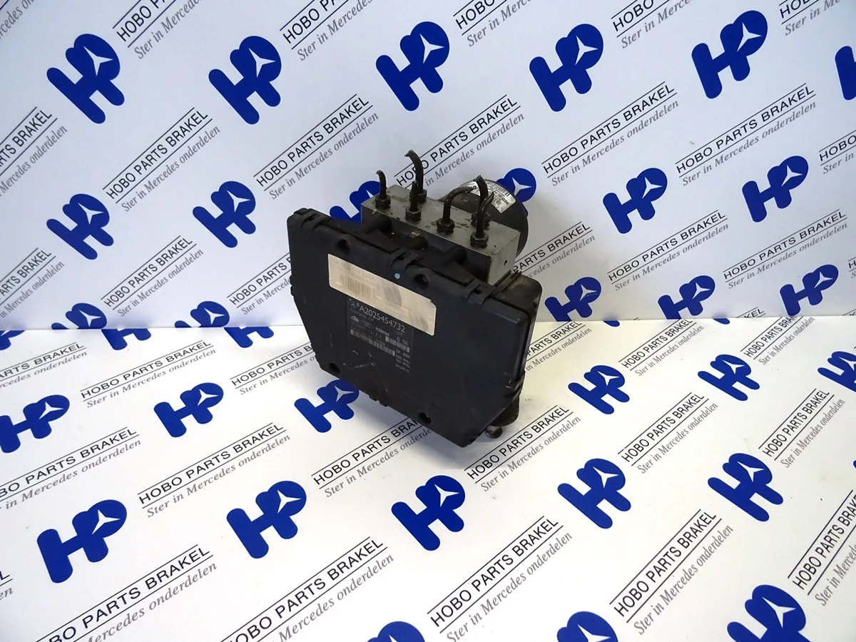 ABS pomp A 003 431 8212