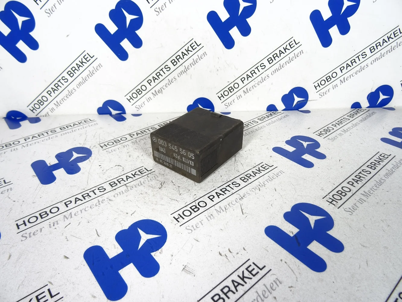 A/C compressor relay A 003 545 5605 - A0035455605 - A0035455605