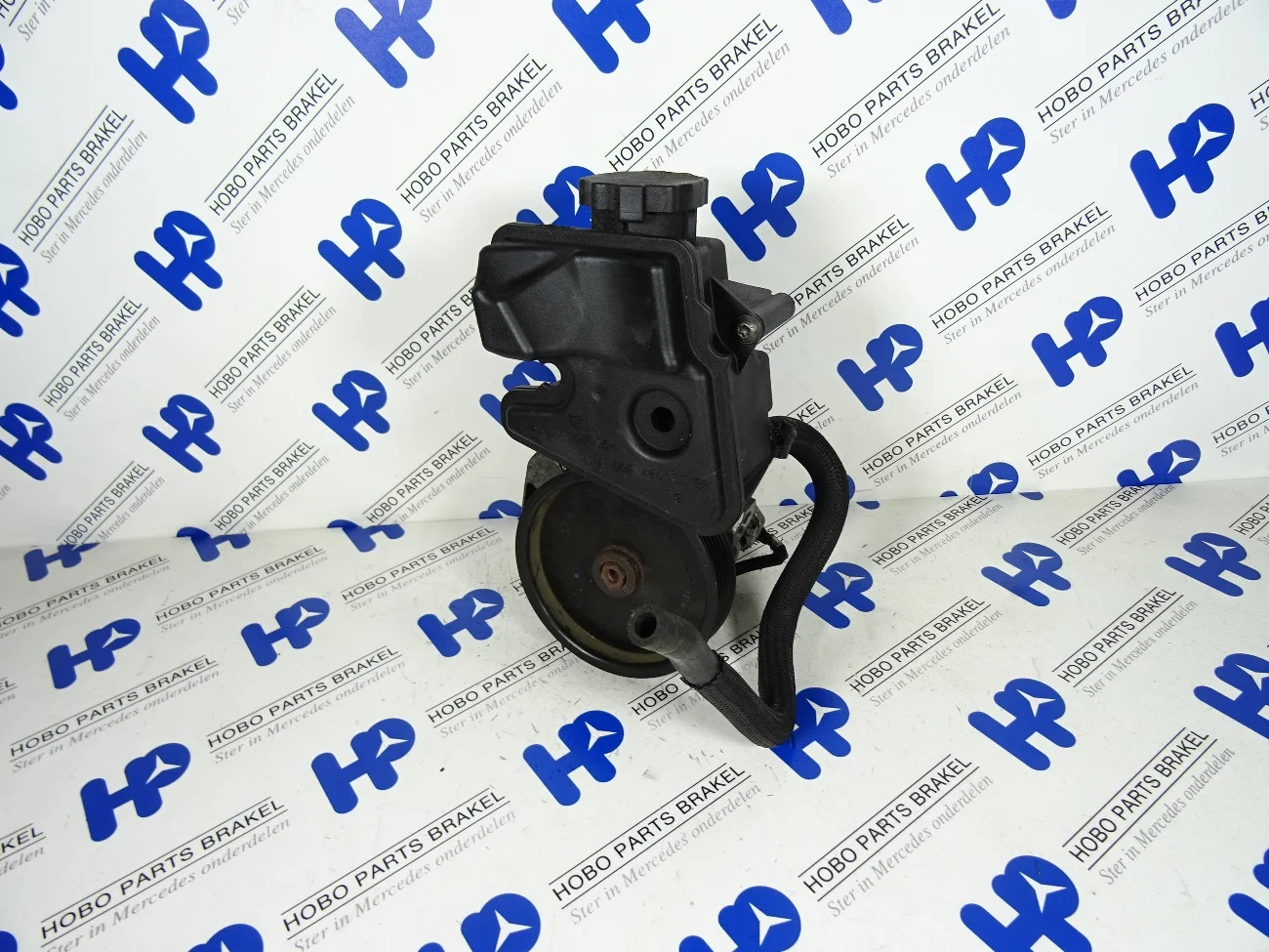 Stuurpomp A 004 466 3601