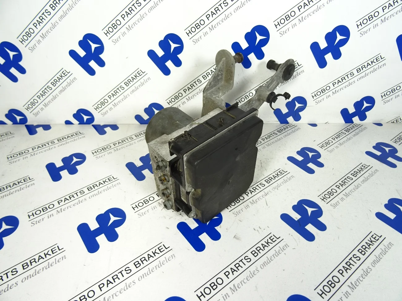 ABS pump A 006 431 3812 - A0064313812 - A0064313812