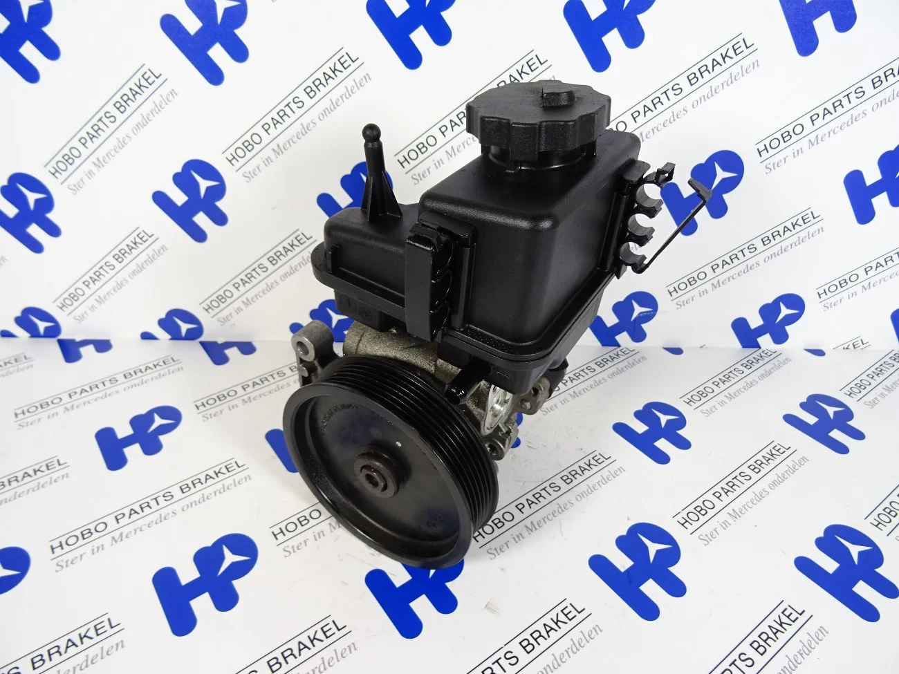 Steering pump A 006 466 2601 - A0064662601 - A0064662601