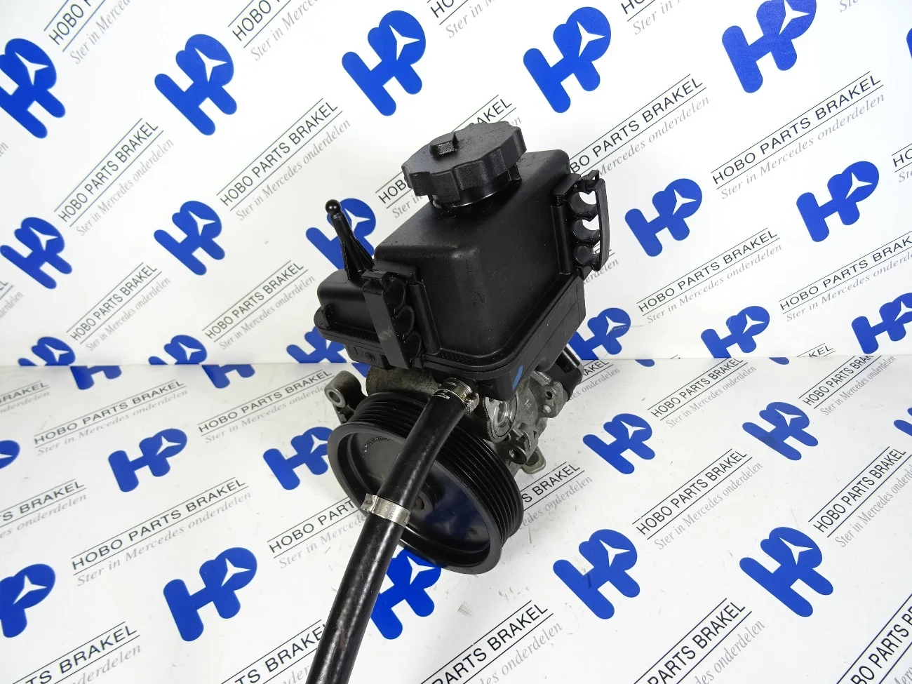 Steering pump A 006 466 4601 - A0064664601 - A0064664601