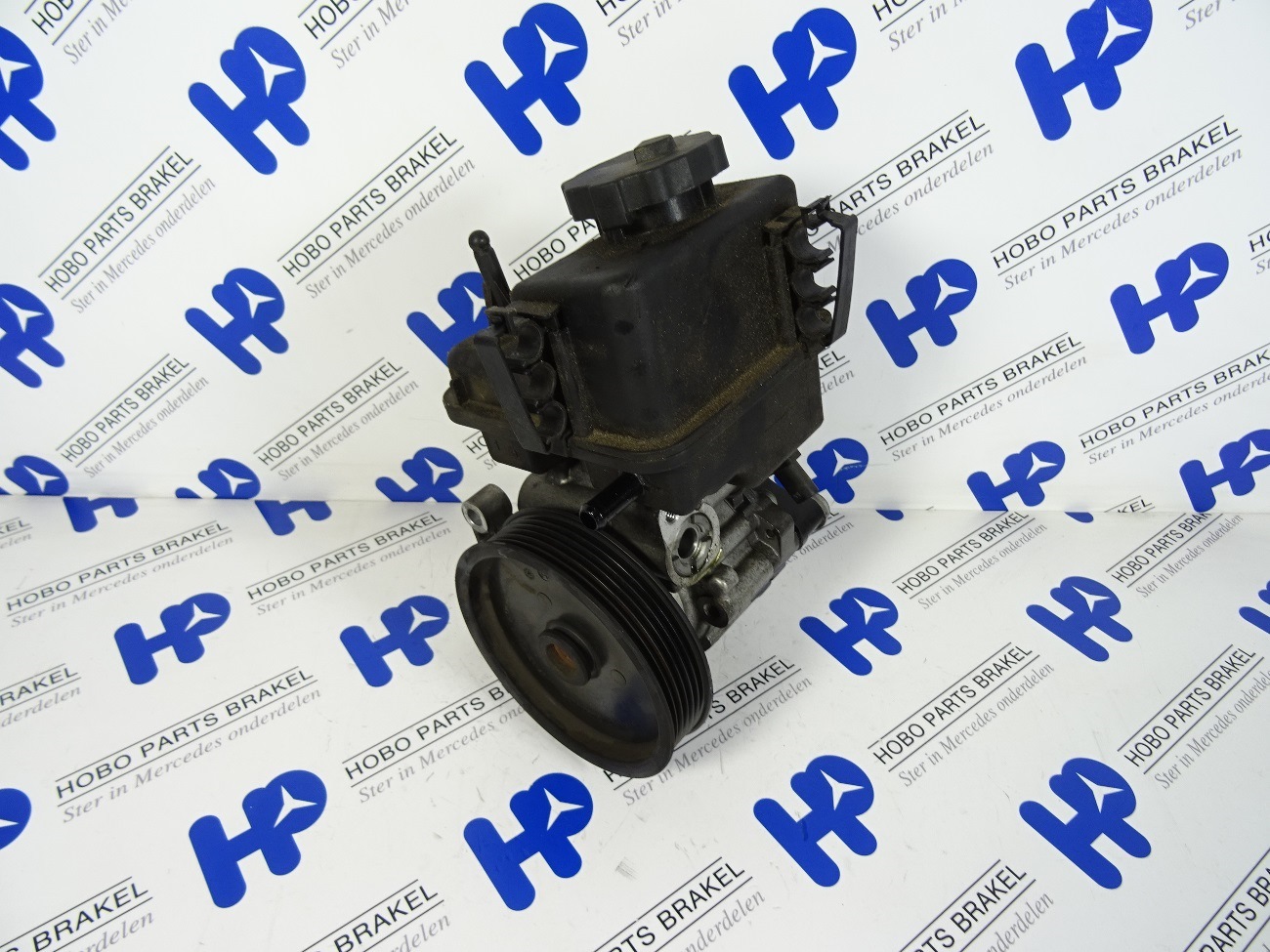 Stuurpomp A 006 466 4701 - A0064664701 - A0064664701
