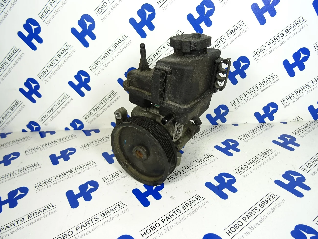 Steering pump A 006 466 9201 - A0064669201 - A0064669201