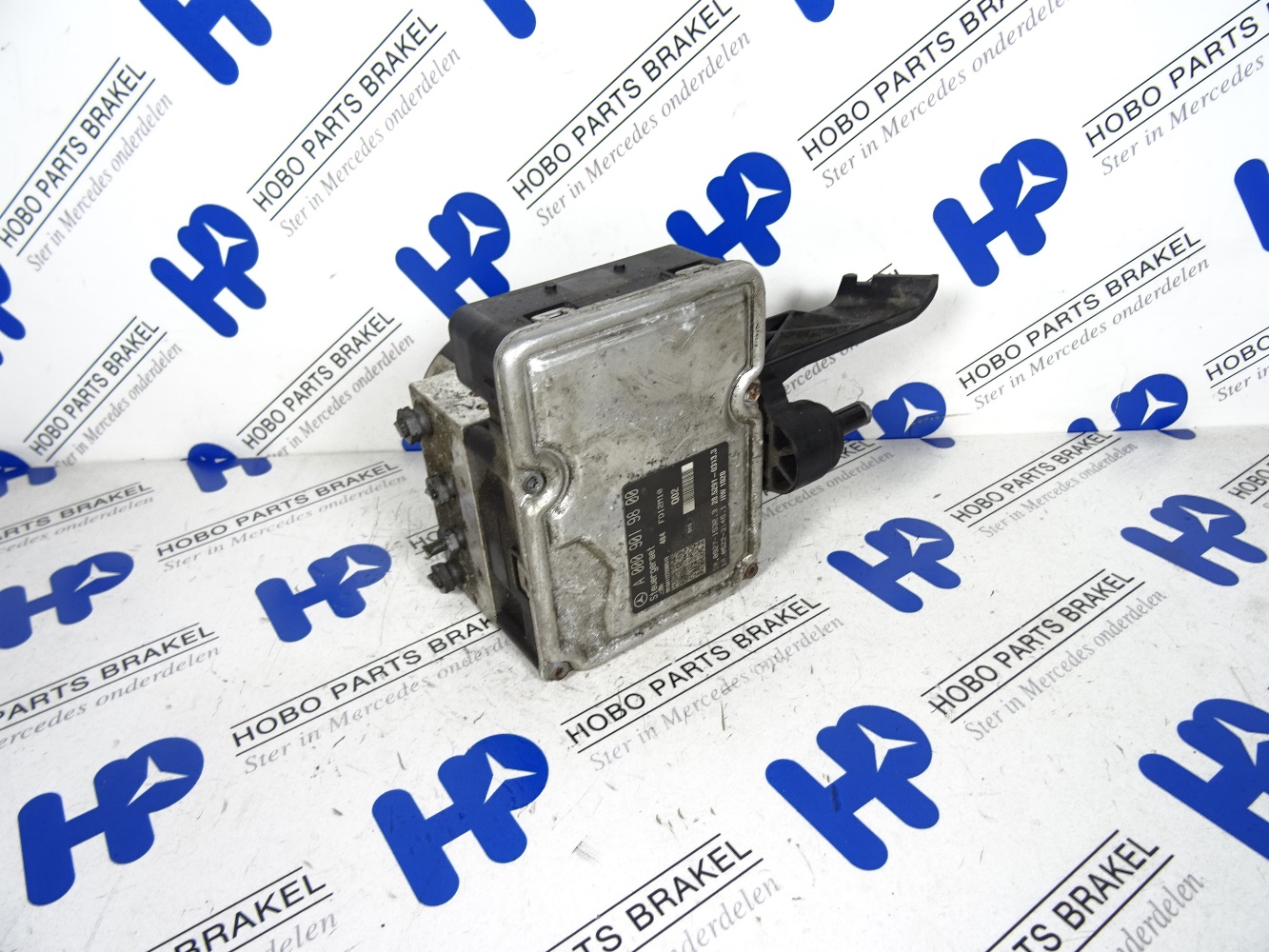 ABS pomp A 008 431 7312