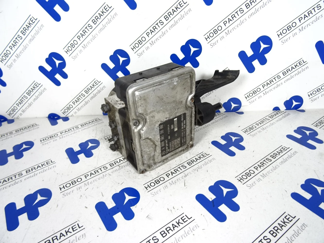 ABS pomp A 008 431 7312