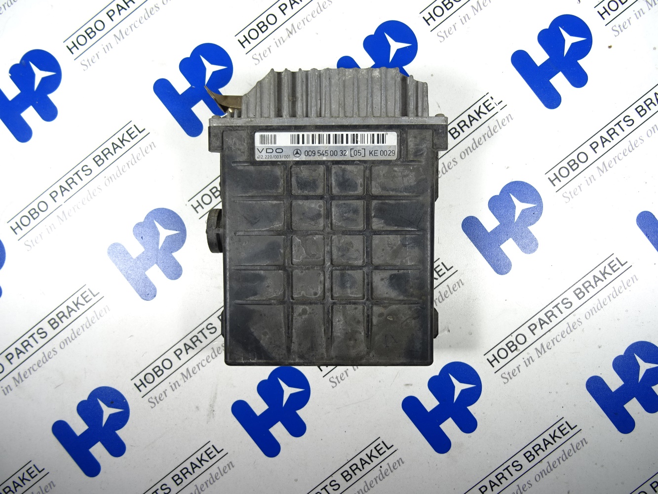 ECU module A 009 545 0032 - A0095450032 - A0095450032