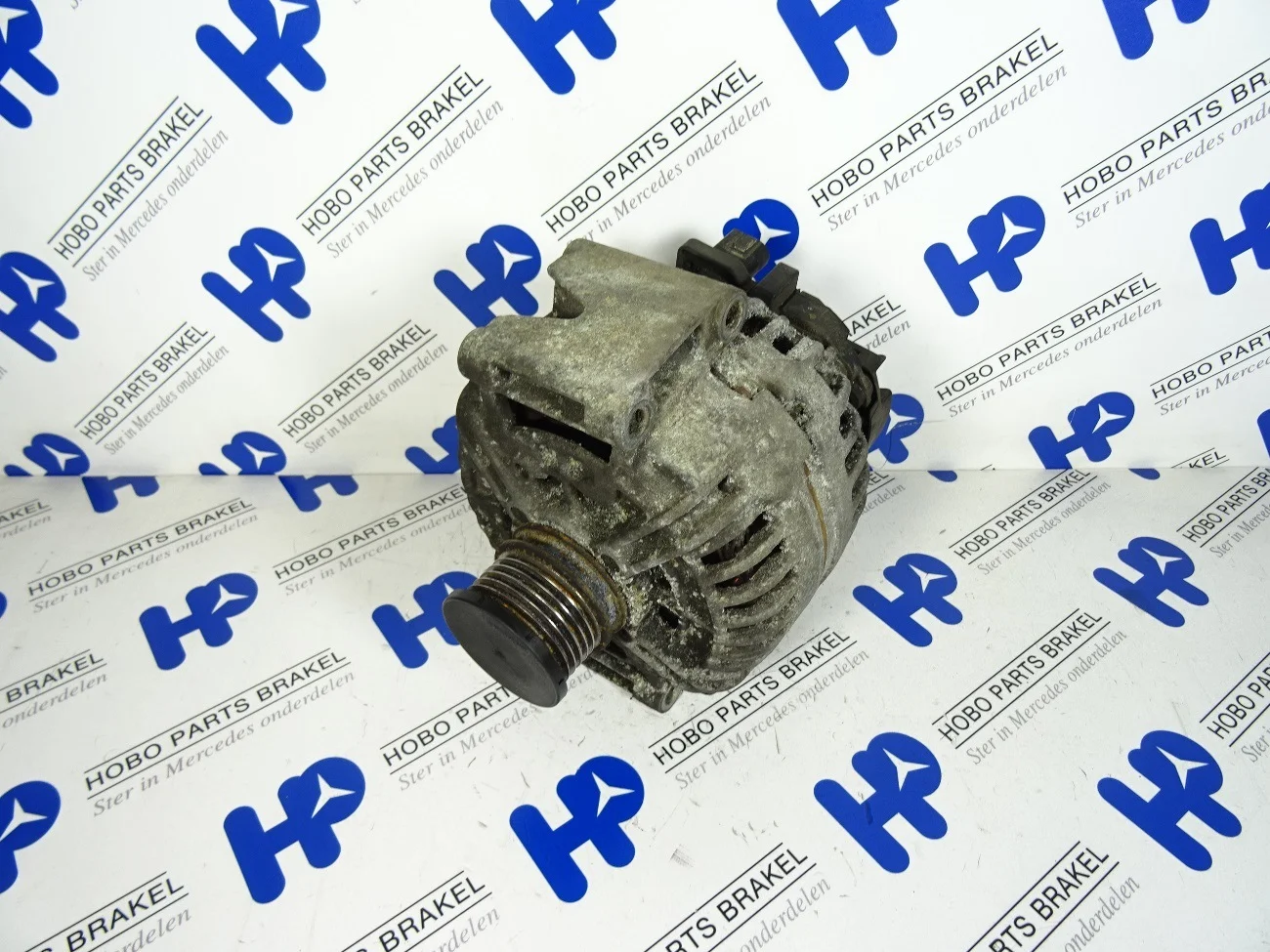 Alternator A 013 154 2102 - 200A - A0131542102 - A0131542102