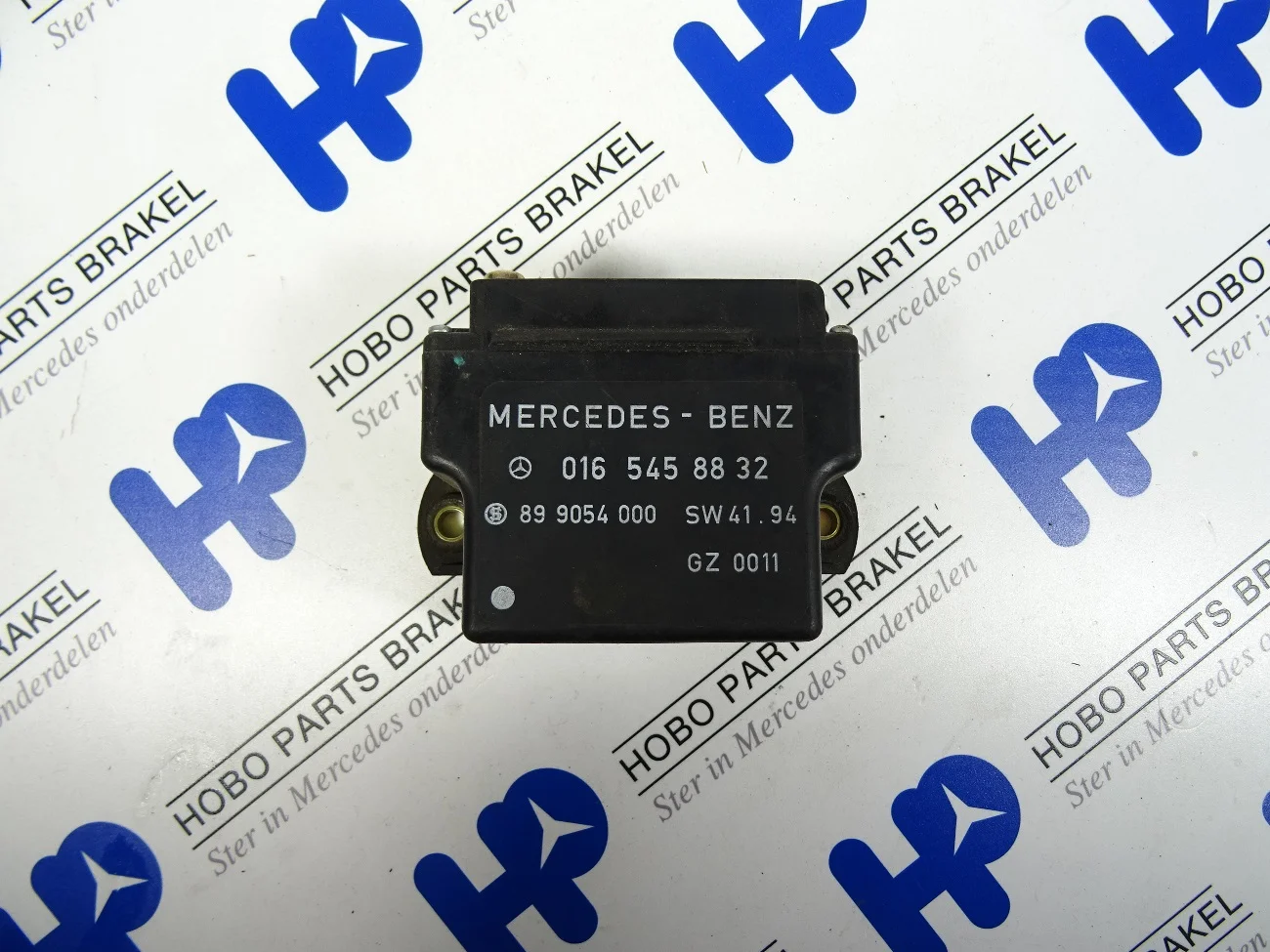Glow plug relay A 016 545 8832 - A0165458832 - A0165458832