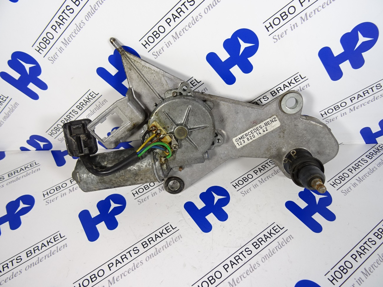 Ruitenwissermotor Achter A 123 820 1442