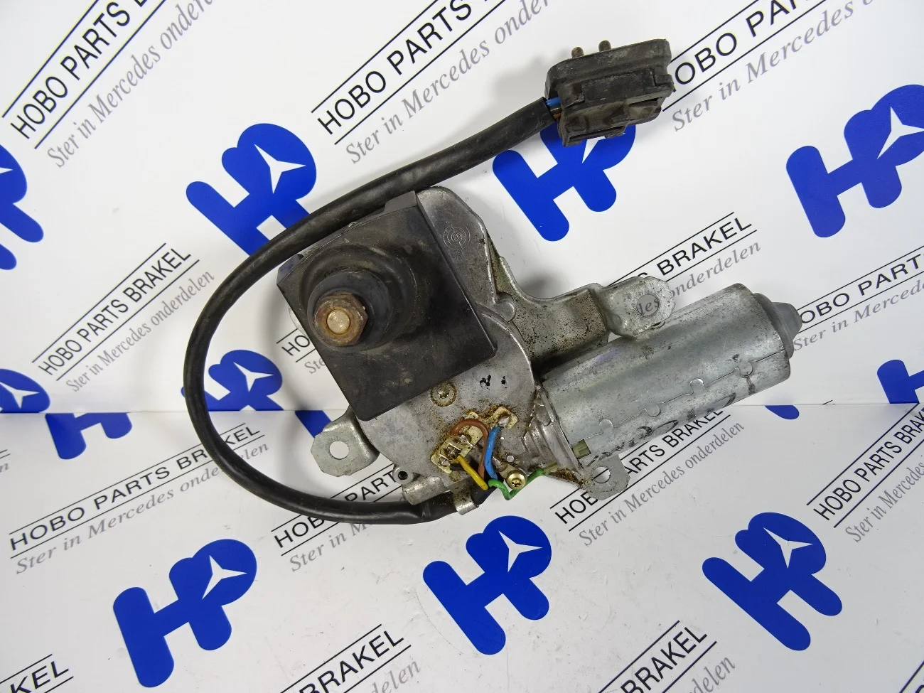 Ruitenwissermotor Achter A 124 820 1242