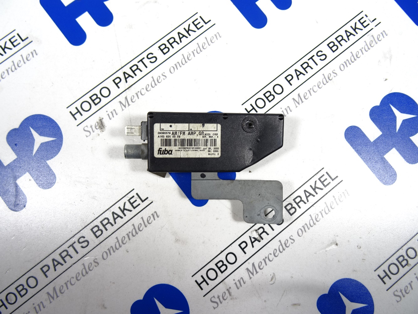 Antenne versterker A 163 820 0089 - A1638200089 - A1638200089