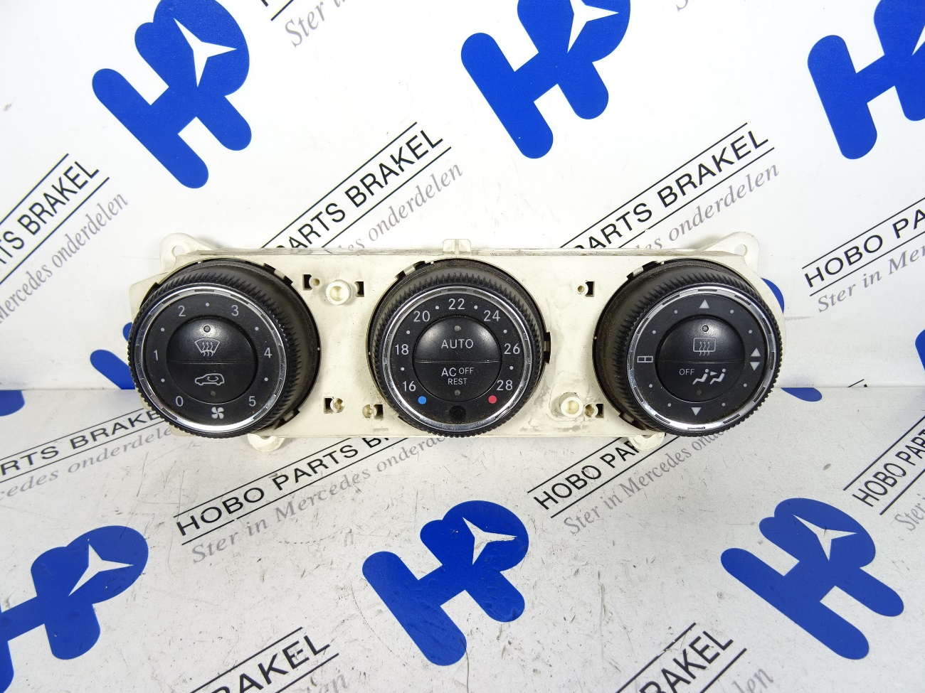 Kachelpaneel A 163 820 4289
