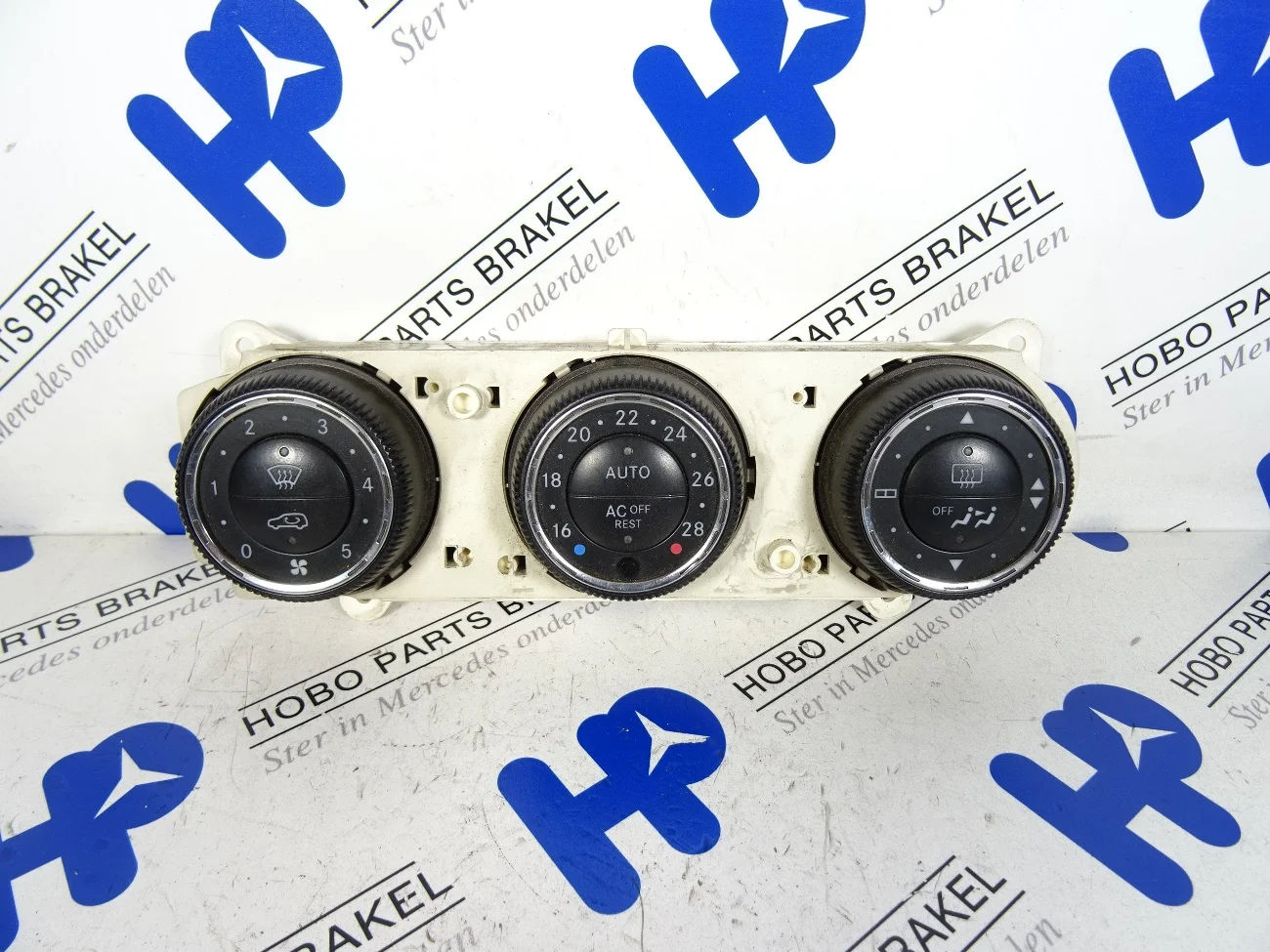 Kachelpaneel A 163 820 4289