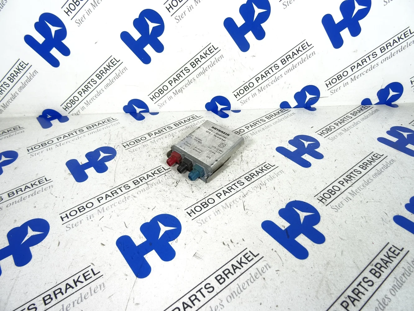Antenna amplifier A 163 820 3089 - A1638203089 - A1638203089