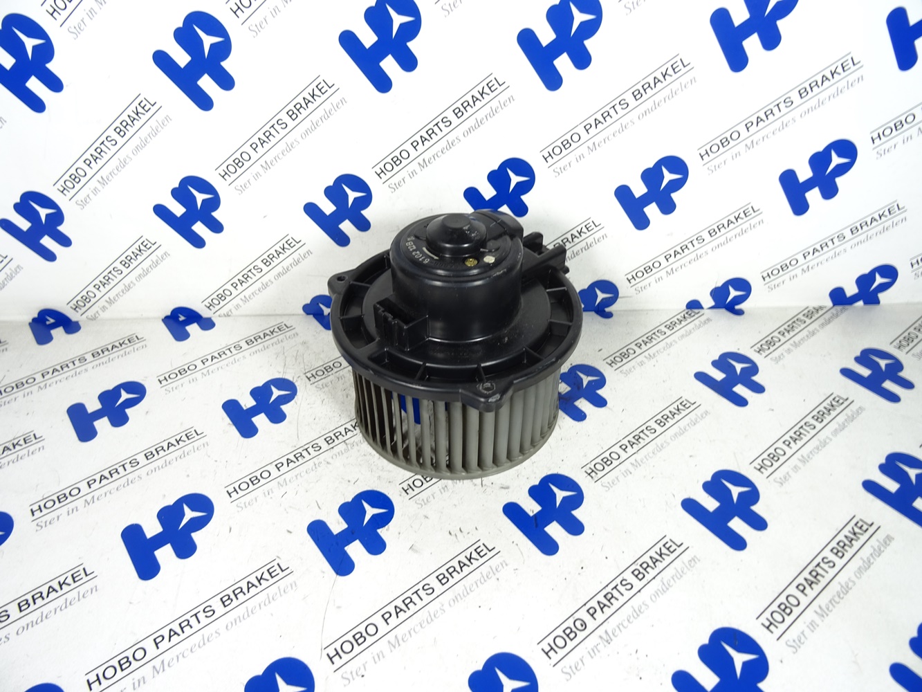 Kachelmotor A 163 820 4142