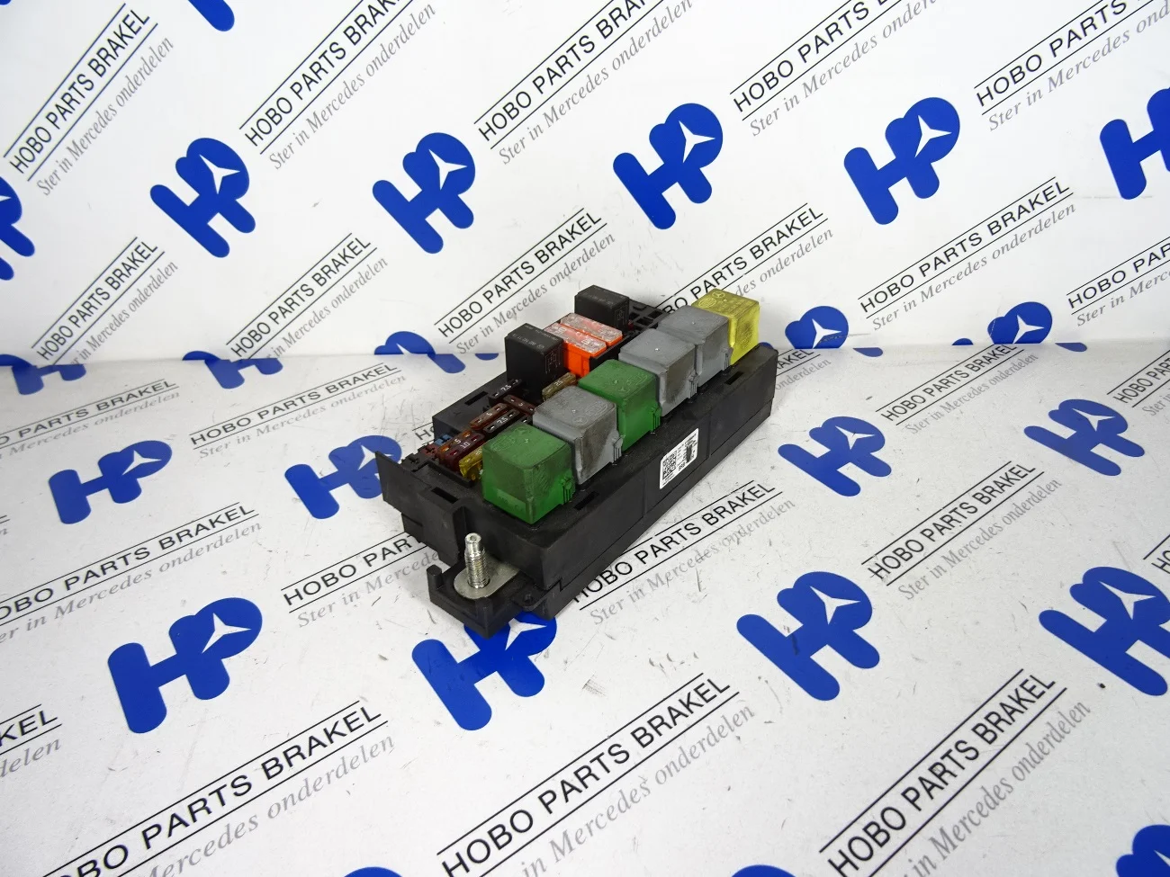 Fuse box A 164 540 3472 - A1645403472 - A1645403472