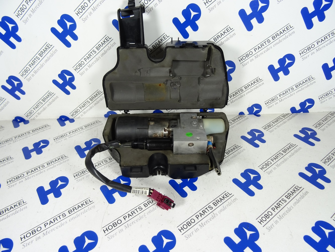 Achterklep pomp A 164 800 0248 - A1648000248 1 - A1648000248
