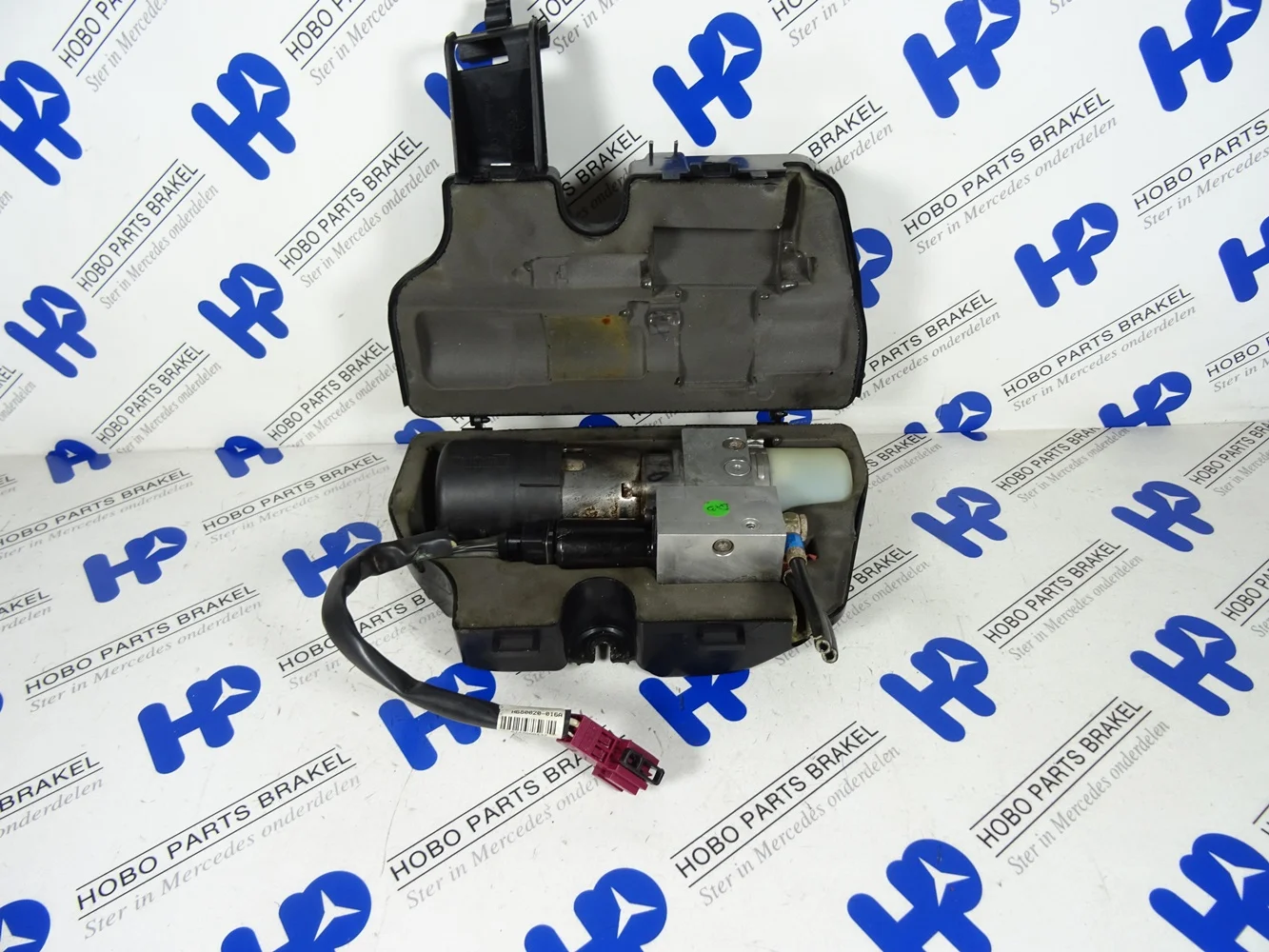 Tailgate pump A 164 800 0248 - A1648000248 1 - A1648000248