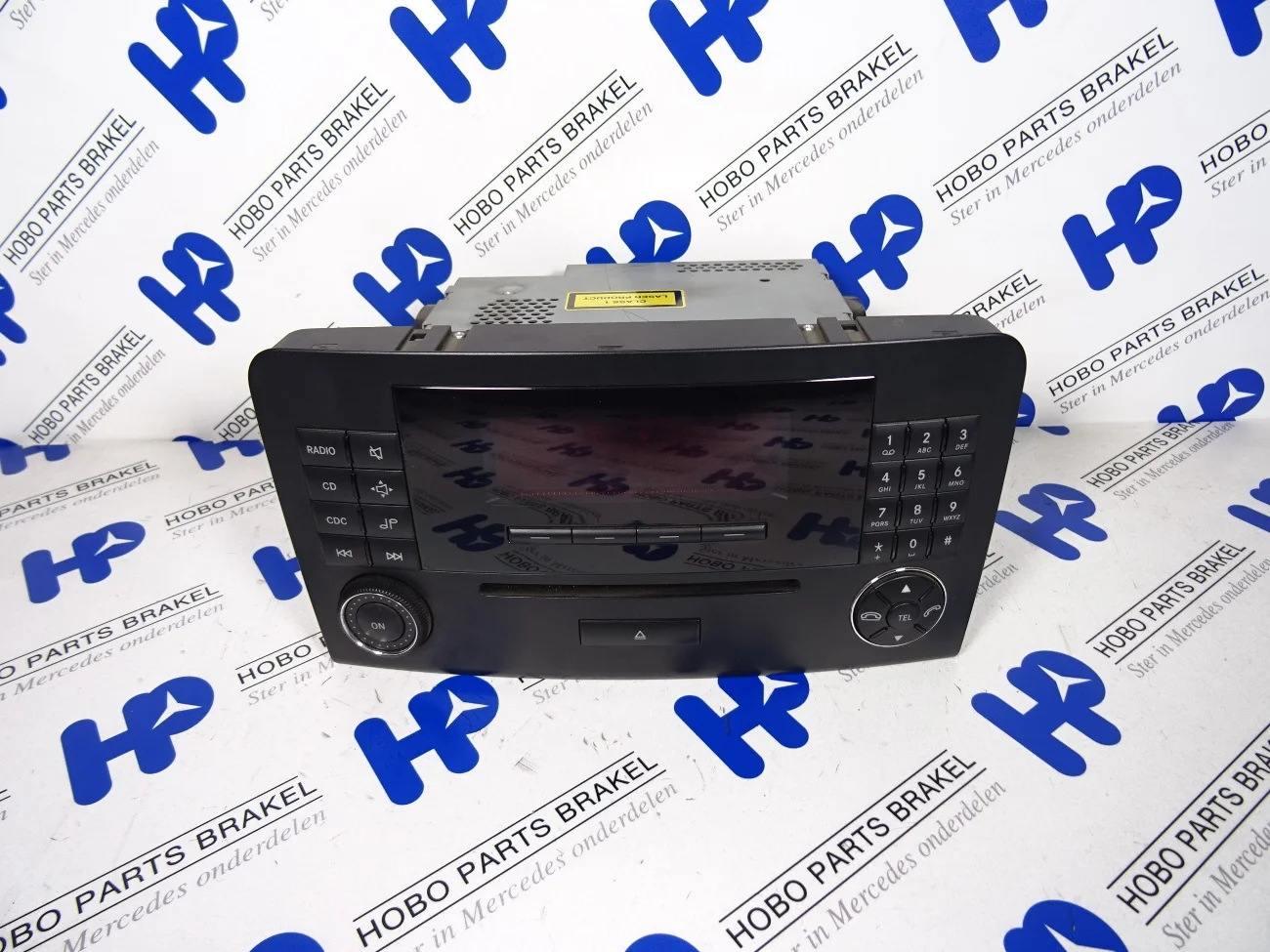 Radio/CD-speler A 164 820 8289