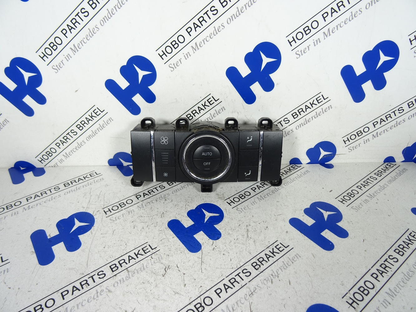 Kachelpaneel A 164 820 9789