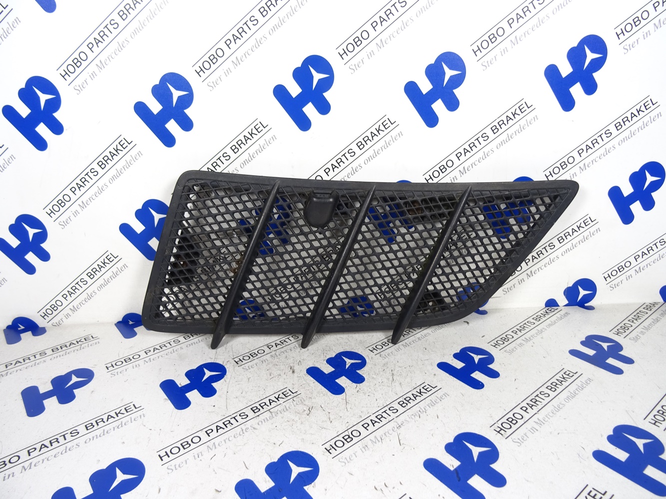 Motorkap grille A 164 880 0105