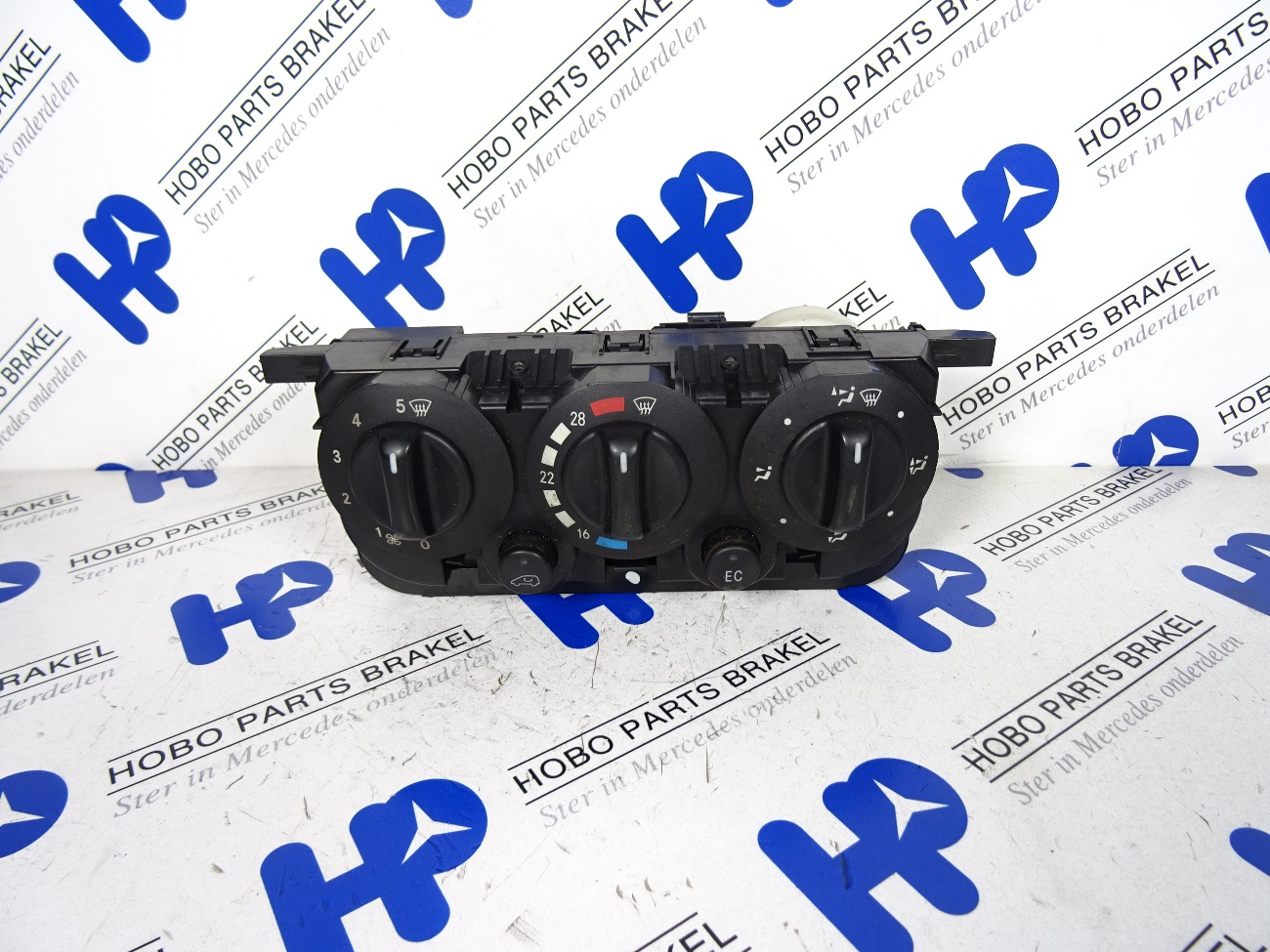 Kachelpaneel A 168 830 2085