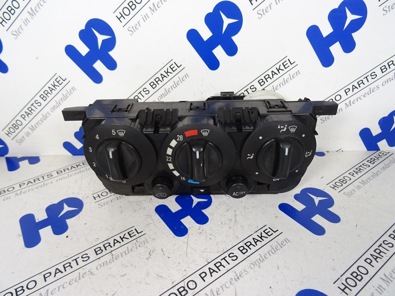 Kachelpaneel A 168 830 2285