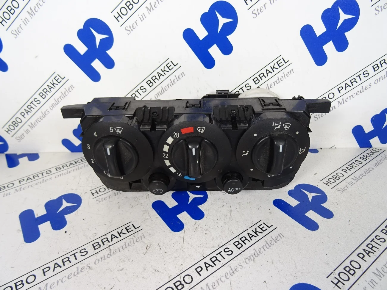 Kachelpaneel A 168 830 2285