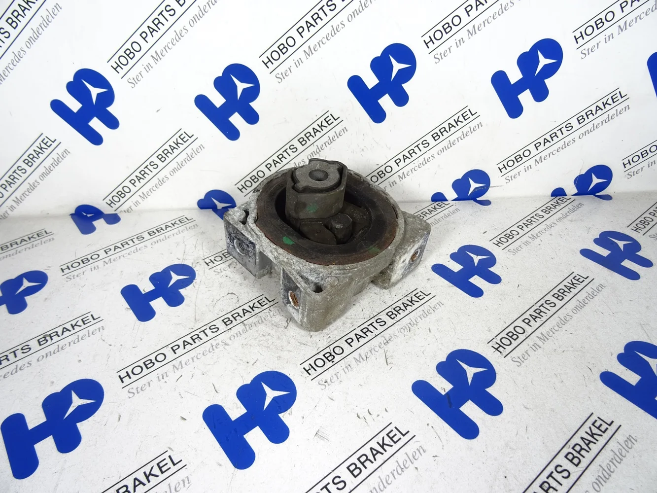 Engine mount A 169 240 1018 - A1692401018 1 - A1692401018