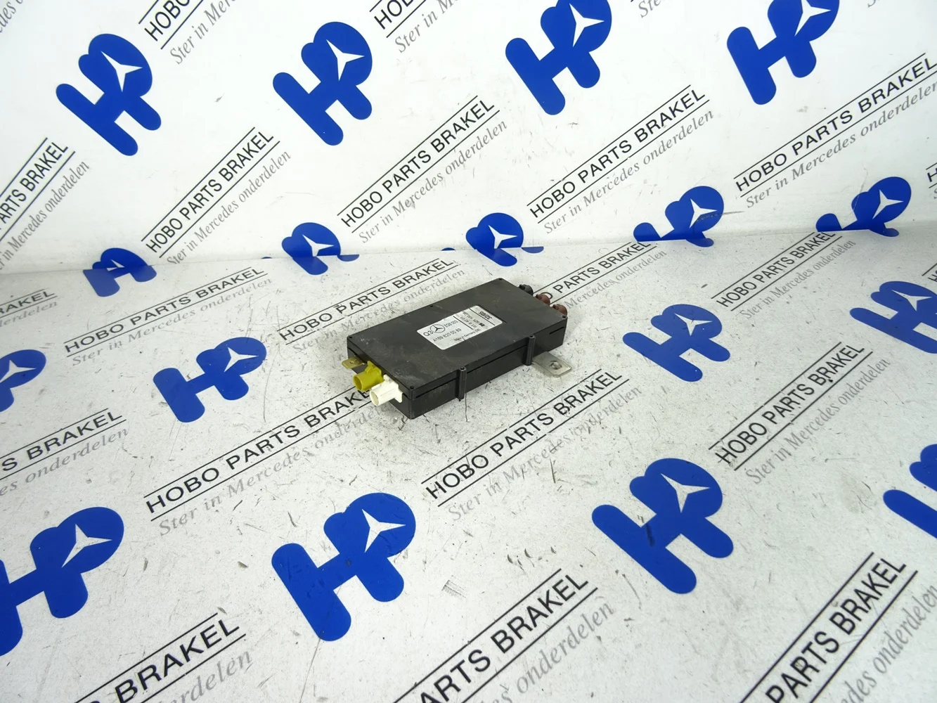 Antenna amplifier A 169 820 0089 - A1698200089 - A1698200089